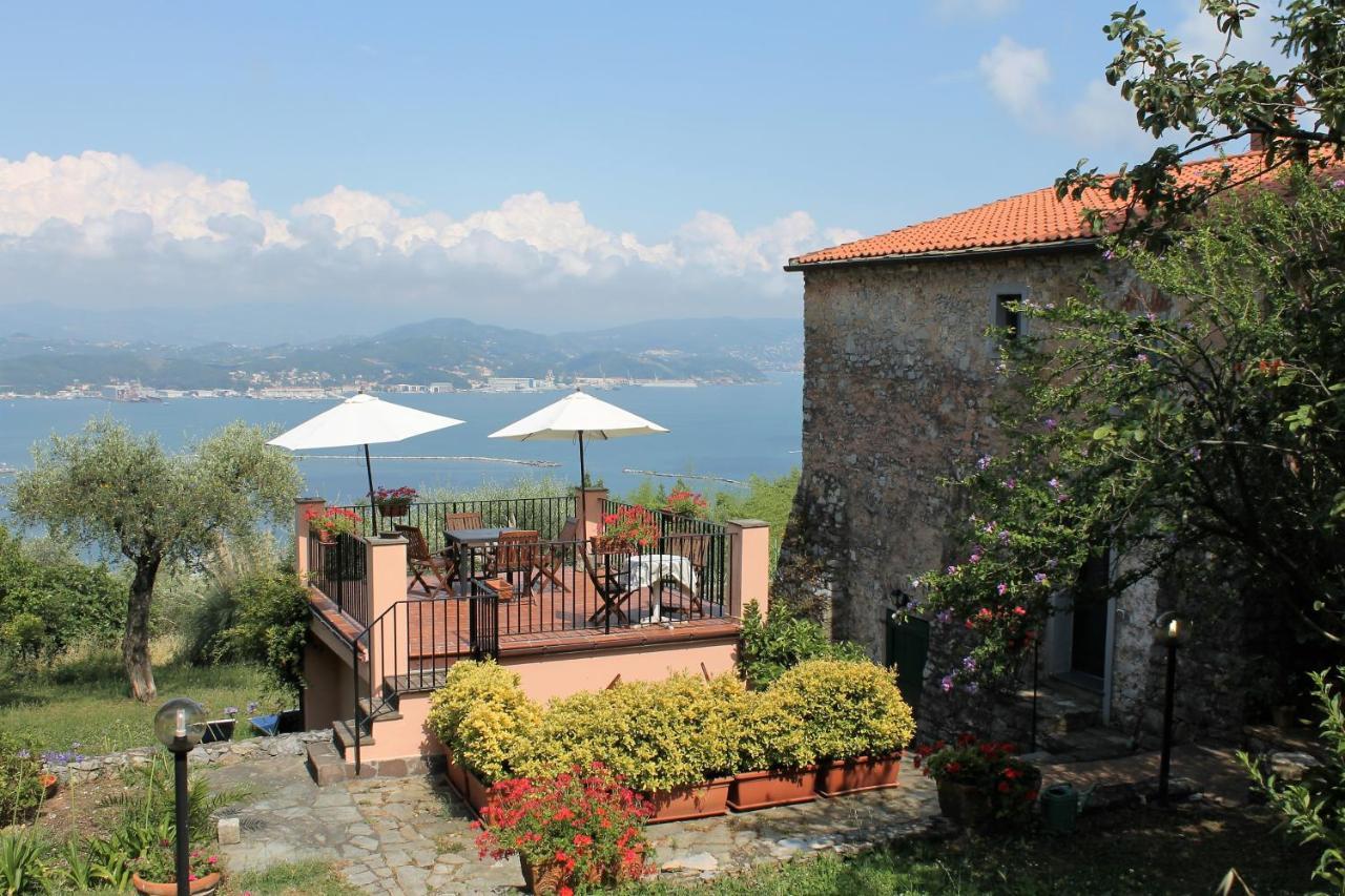 Agriturismo Terrazza Sul Golfo - Il Casale La Spezia Extérieur photo